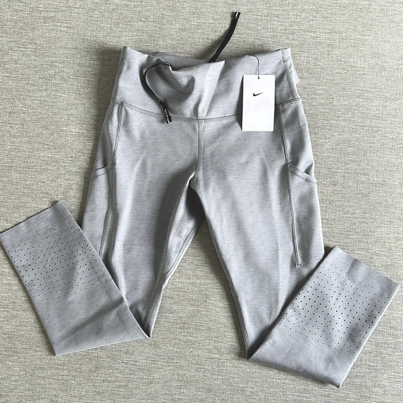 BRAND NEW! NIKE RUNNING PANTS! - Picture 7 of 8